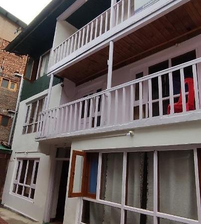 Jahangir Cottage Pahalgam Exterior photo