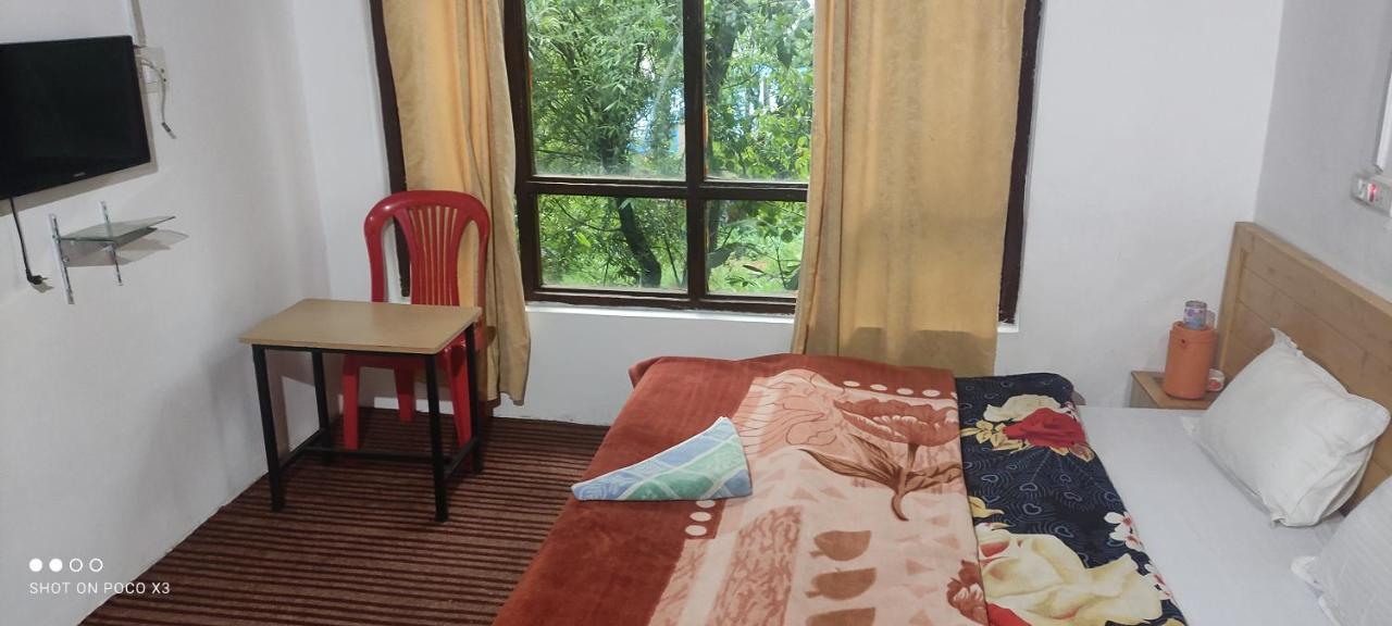 Jahangir Cottage Pahalgam Exterior photo