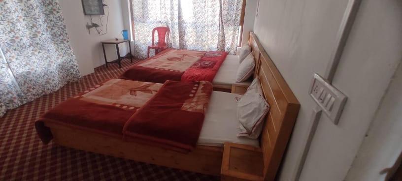 Jahangir Cottage Pahalgam Exterior photo