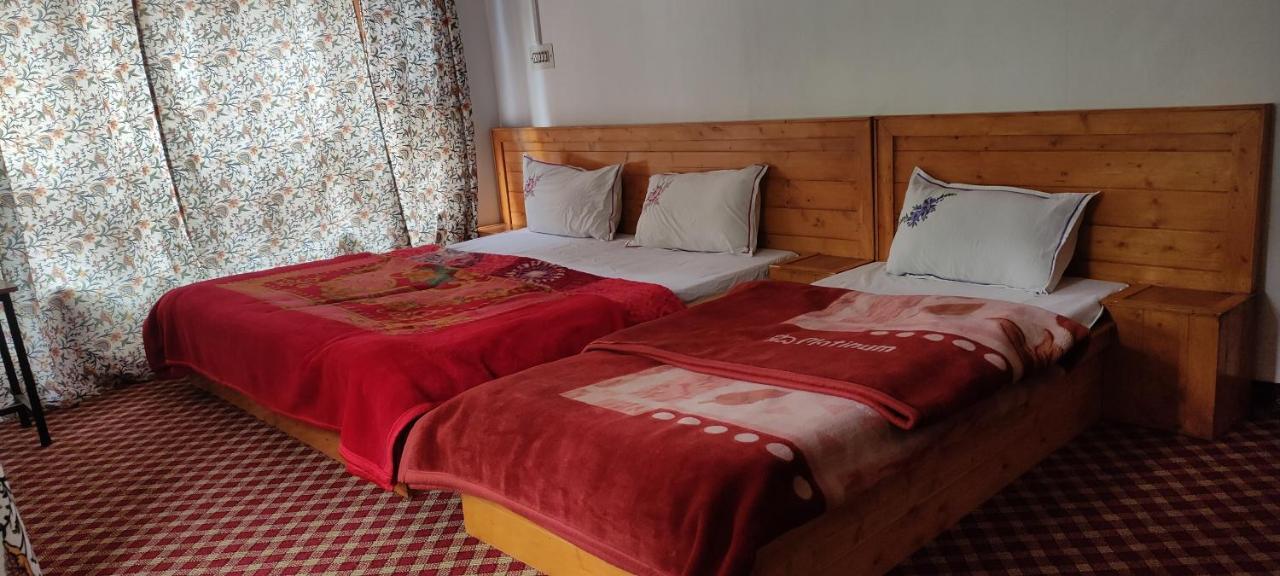 Jahangir Cottage Pahalgam Exterior photo
