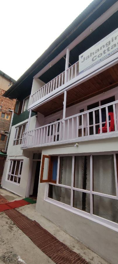 Jahangir Cottage Pahalgam Exterior photo