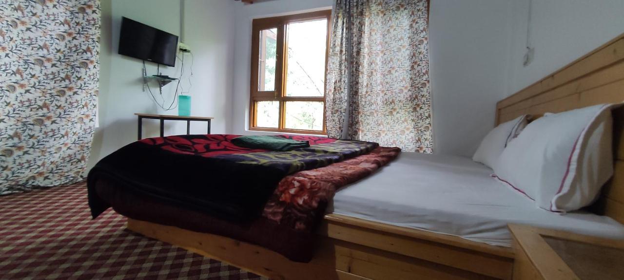 Jahangir Cottage Pahalgam Exterior photo